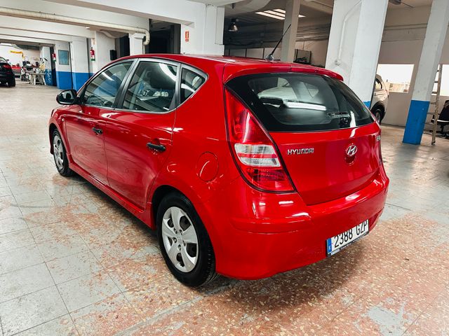 Hyundai i30 2011