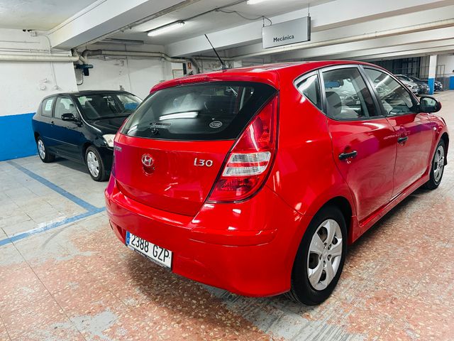 Hyundai i30 2011