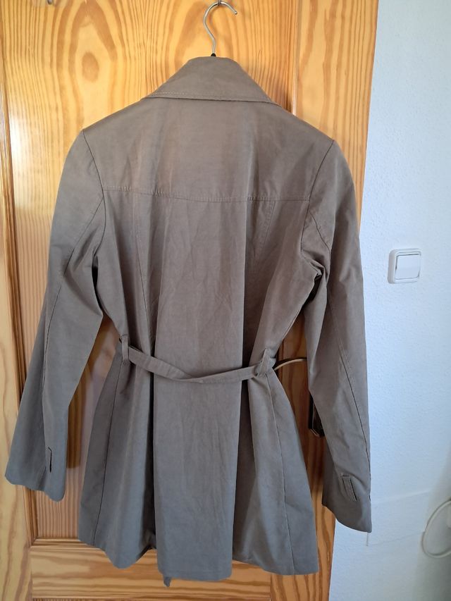 Gabardina Giarapo marrón