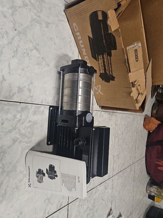 Bomba Grundfos nueva