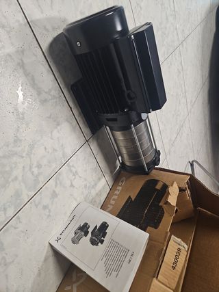 Bomba Grundfos nueva
