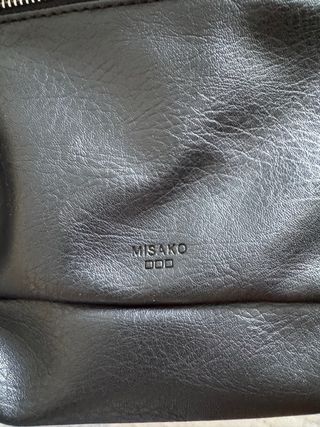Mochila negra estampada