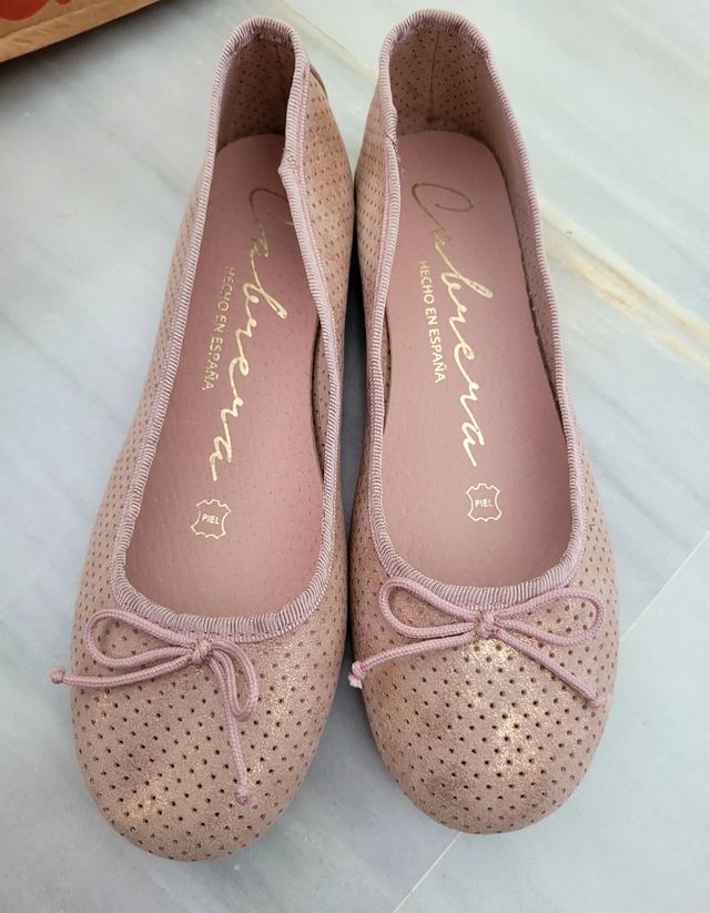 BAILARINAS DE PIEL CABRERA.
