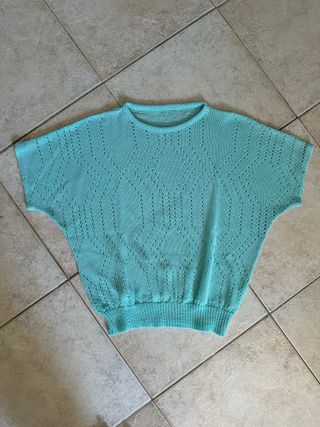 Maglia estiva celeste a traforo