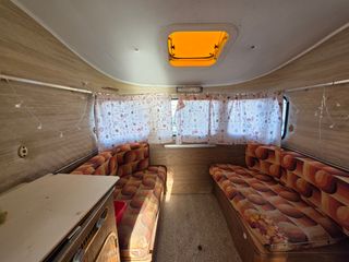 Caravana vintage constructam Coral 