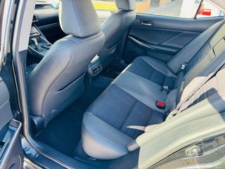 Lexus is 300 hybrid 
