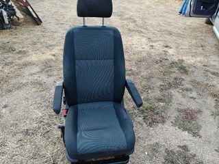 Asiento conductor Volkswagen Caravelle T6 año 2018