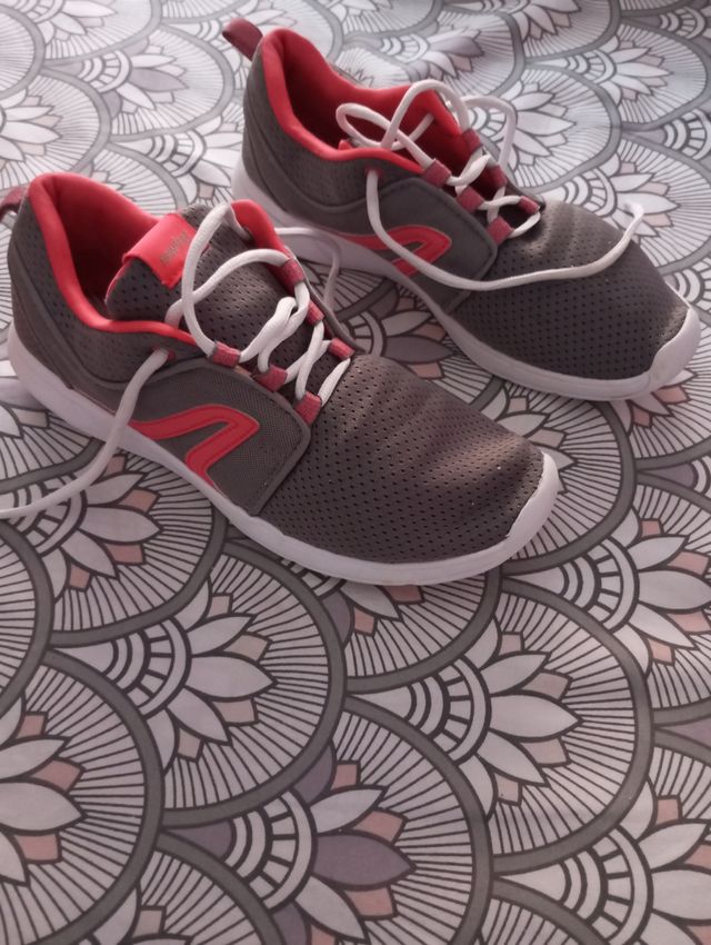 Zapatillas Gris Rosa - Talla 40