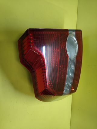 PILOTO TRASERO IZQUIERDO VOLVO S40
