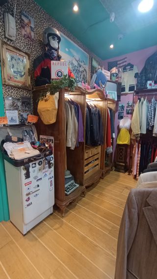 Traspaso tienda ropa vintage Cherry Bomb