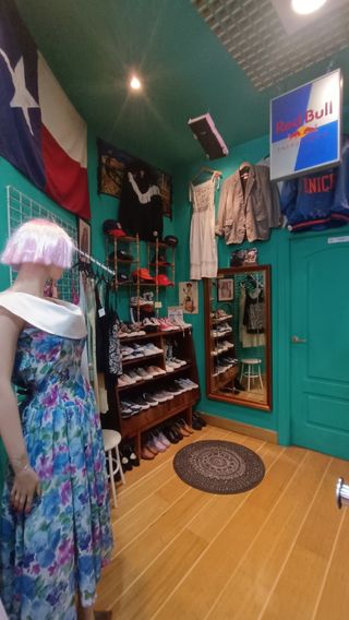 Traspaso tienda ropa vintage Cherry Bomb