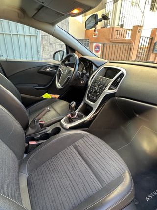 Opel Astra 2015