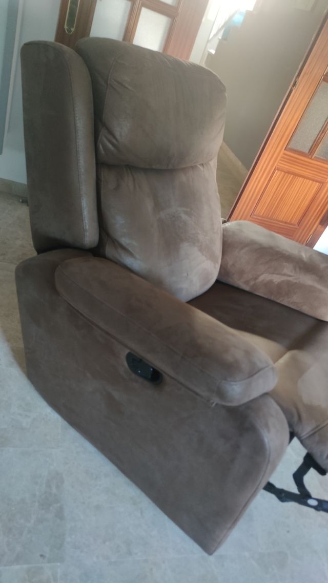 Sillón relax marrón sintético