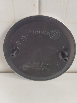 Emblema 74mm maletero bmw
