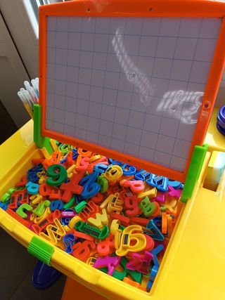 Mesa actividades infantil