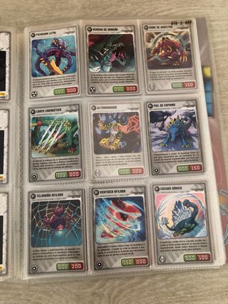 Álbum Invizimals + 383 cartas