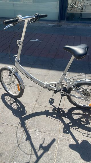Bicicleta plegable Boomerang. Frenos Shimano.