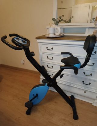 Bicicleta estática plegable