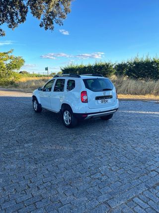 Dacia Duster 4x4 - 1 año de garantía