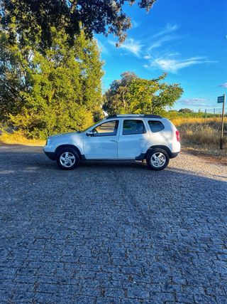 Dacia Duster 4x4 - 1 año de garantía