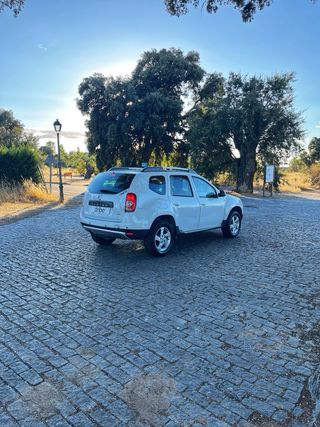 Dacia Duster 4x4 - 1 año de garantía