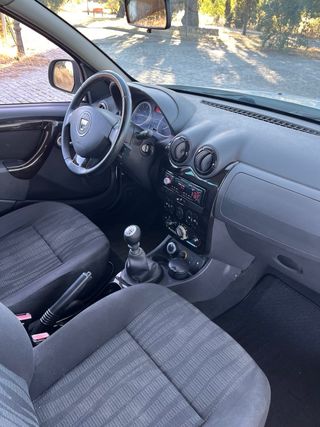 Dacia Duster 4x4 - 1 año de garantía