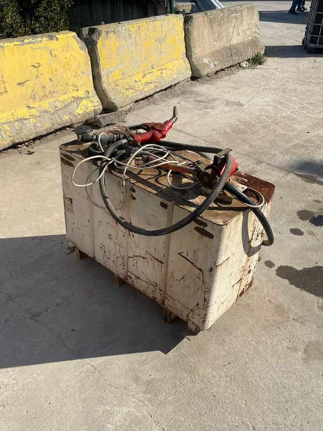 DEPÓSITO DE GASOIL DE 250L