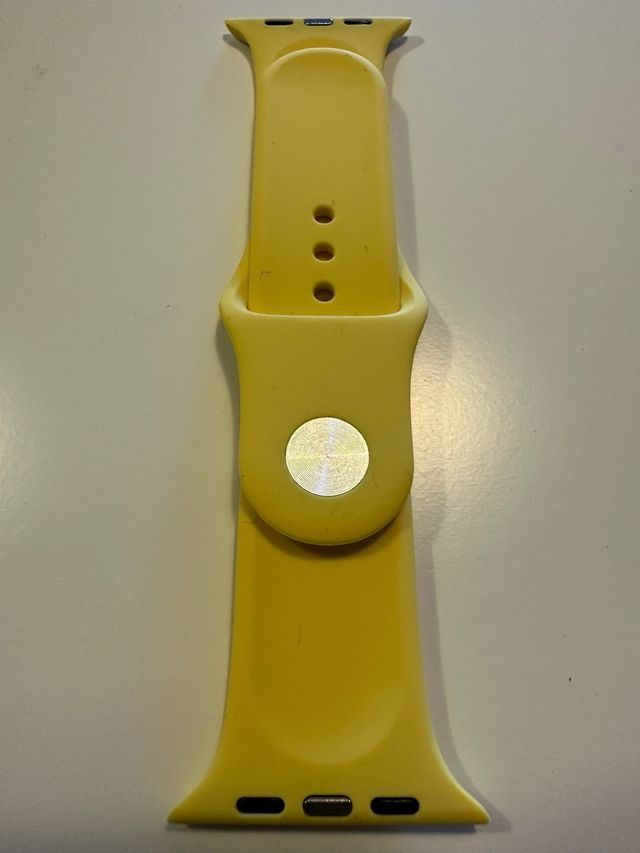 Correa deportiva silicona amarilla Apple Watch