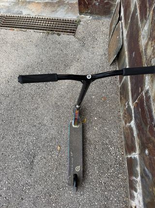 patinete District C050 Neochrome