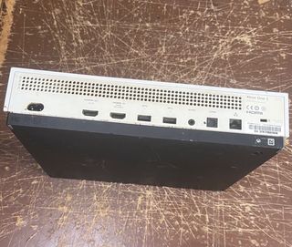 Xbox One S   -  1Tb  solo Digital