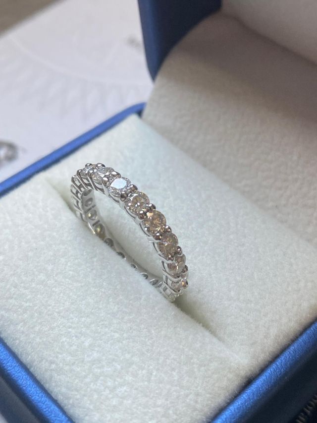 Anello Veretta in Moissanite 0.10 ct (3.0 mm)