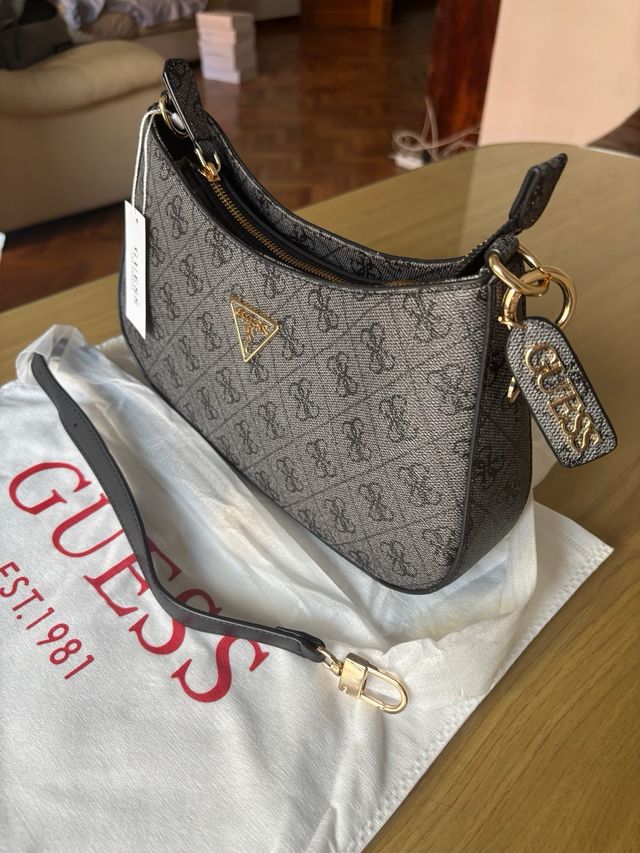 Bolso bandolera Guess negro