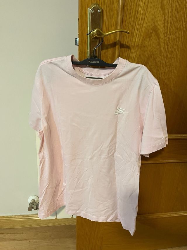 Camiseta Nike blanca básica