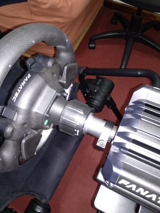 Fanatec DD Pro - Volante PS5/PS4