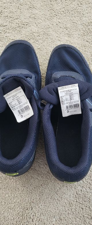 Zapatillas atletismo clavos talla 38
