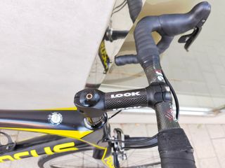 Bicicleta carretera Focus Cayo carbono talla 52