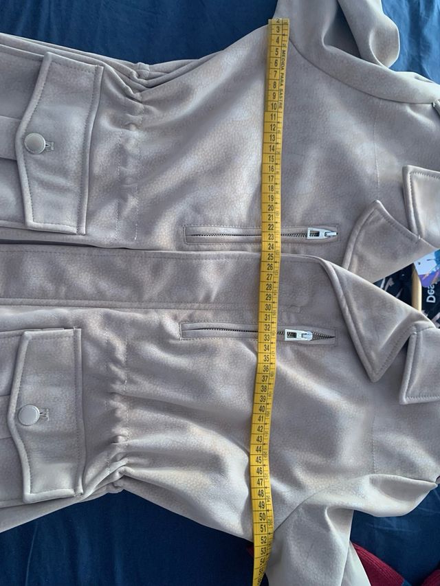 Abrigo Desigual beige - Talla L