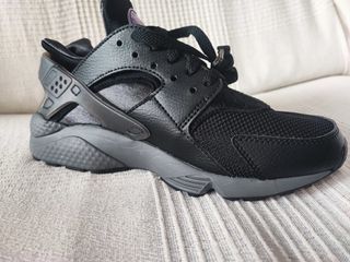 Nike Air Huarache - Negras y Grises