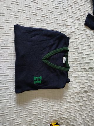Suéter Colegio Humanitas - Talla 14