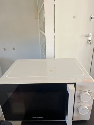 Microondas Hisense - 700W