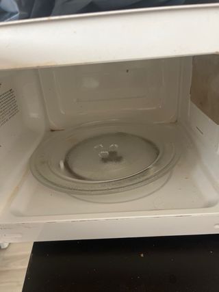 Microondas Hisense - 700W