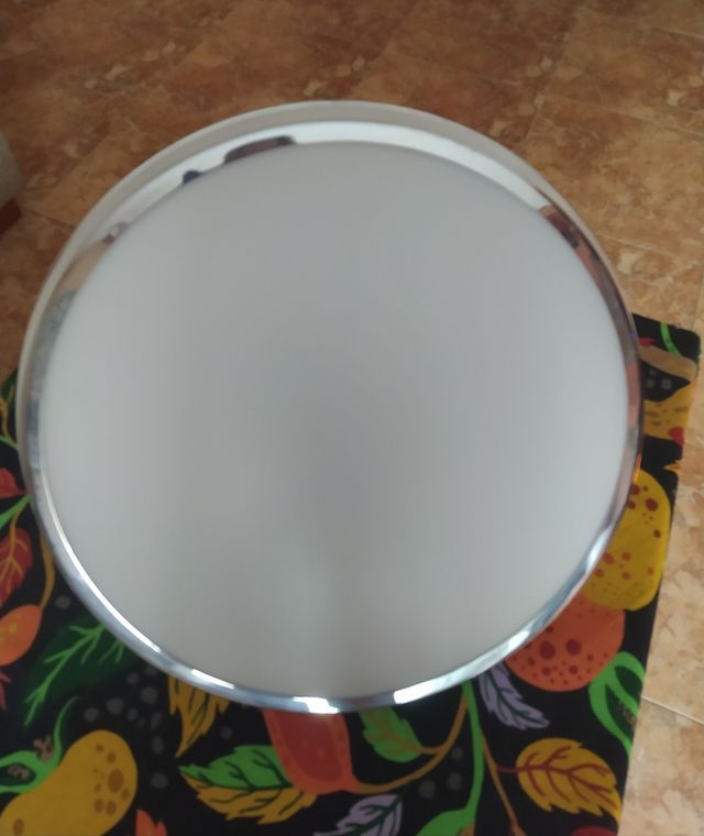 Ventilador techo - Sin mando,por eso es tan barato