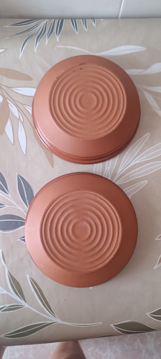 2 Platos Terracota barro Marrón