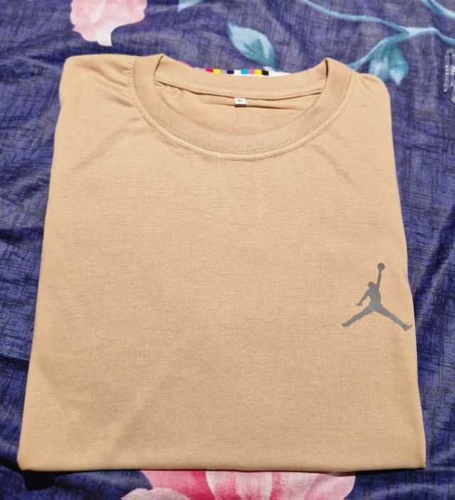 Camiseta Hombre Beige XL Jordan