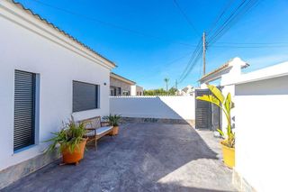 Chalet en venta en La Siesta - El Salado - Torreta en Torrevieja