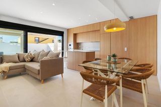 Chalet en venta en La Siesta - El Salado - Torreta en Torrevieja