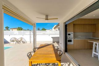 Chalet en venta en La Siesta - El Salado - Torreta en Torrevieja