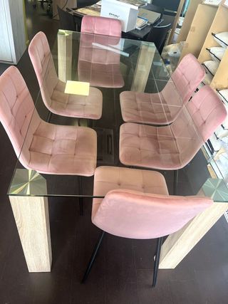 Mesa cristal templado + 6 sillas terciopelo rosa