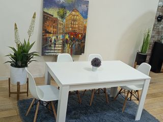 Mesa comedor blanca + 4 sillas