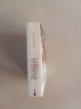 Novela "Palmeras En La Nieve"